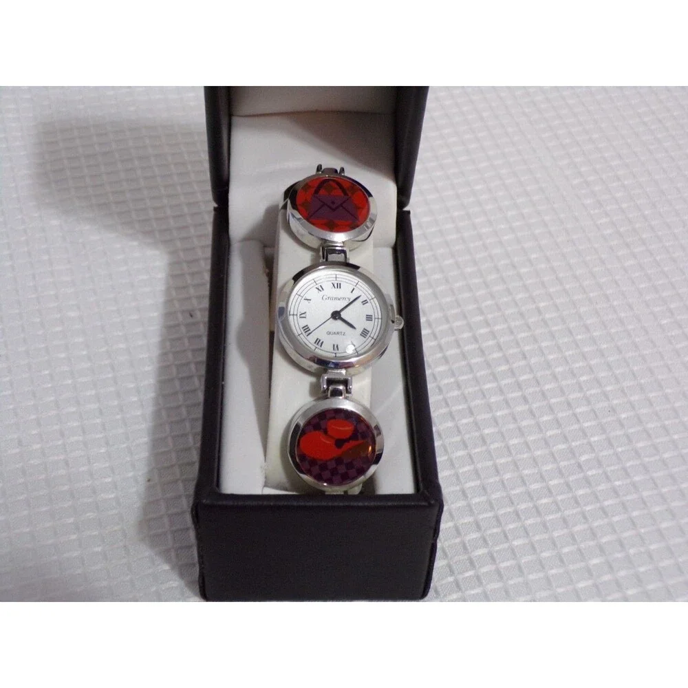 Gramercy Silver Stone Bracelet Women's Wrist Watch w/Adjustable Band Orig Box